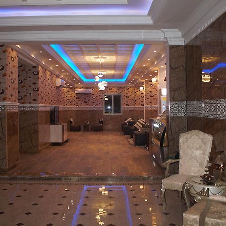 Almanzel Althahabi Aparthotel Dammam Esterno foto