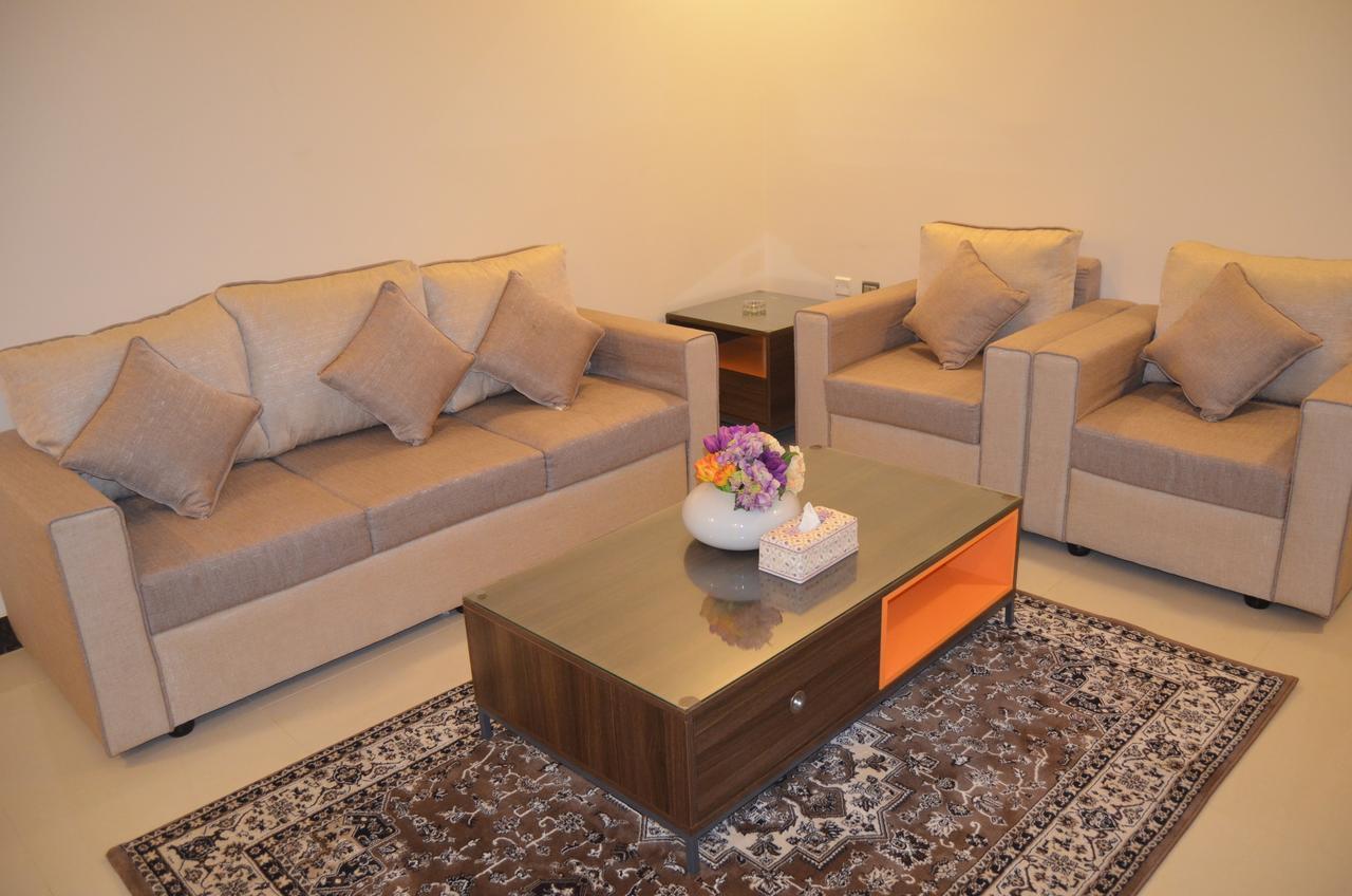 Almanzel Althahabi Aparthotel Dammam Esterno foto