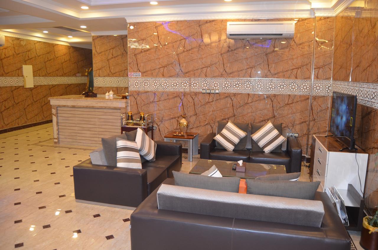Almanzel Althahabi Aparthotel Dammam Esterno foto