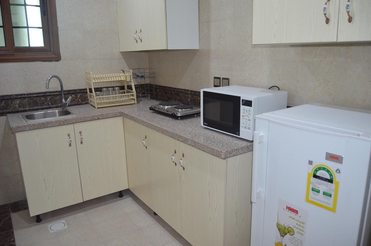Almanzel Althahabi Aparthotel Dammam Esterno foto
