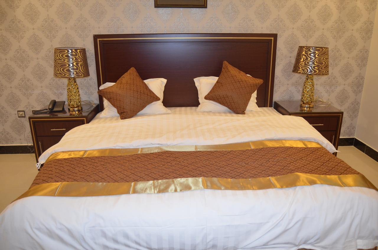 Almanzel Althahabi Aparthotel Dammam Esterno foto