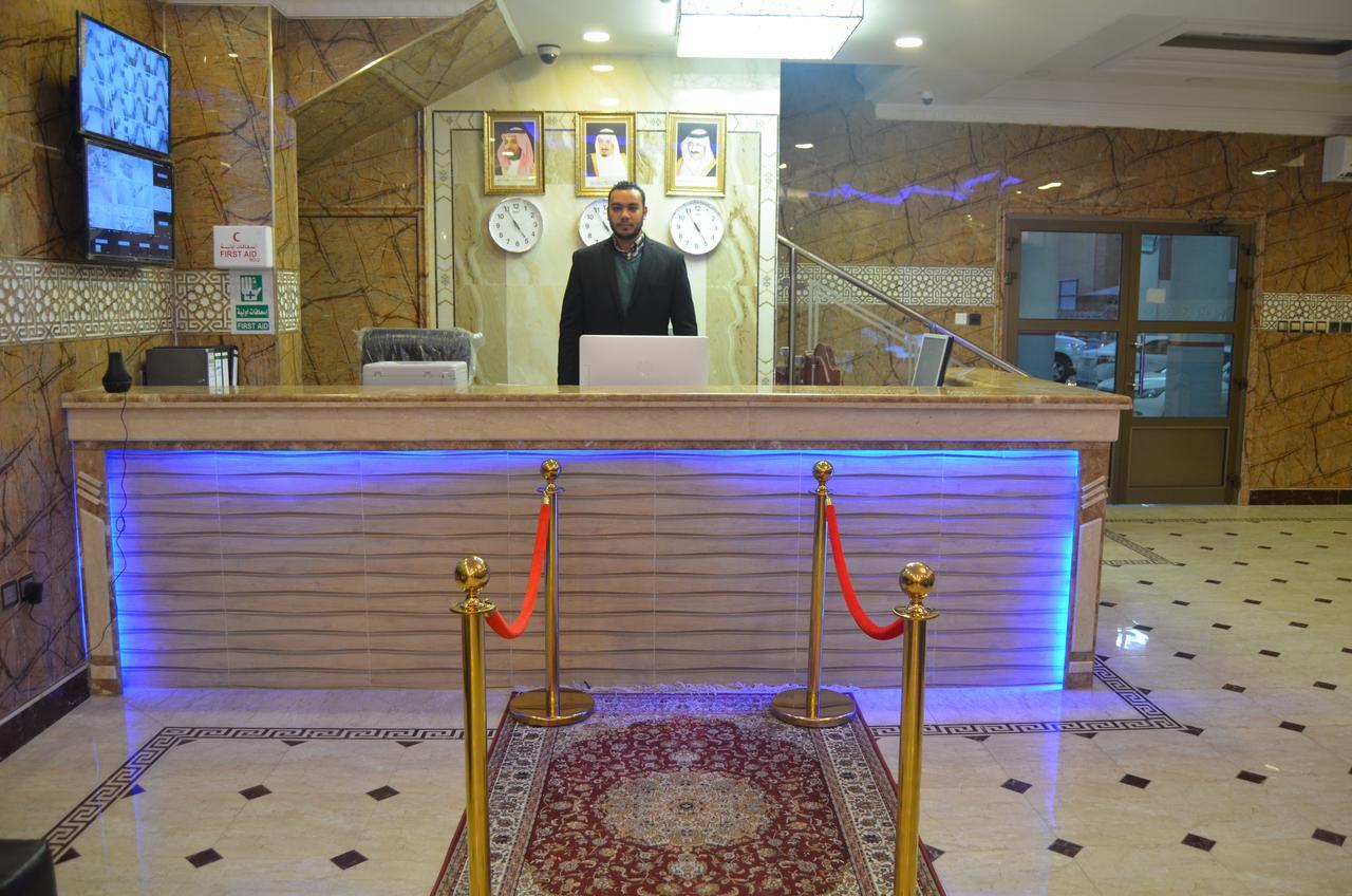 Almanzel Althahabi Aparthotel Dammam Esterno foto