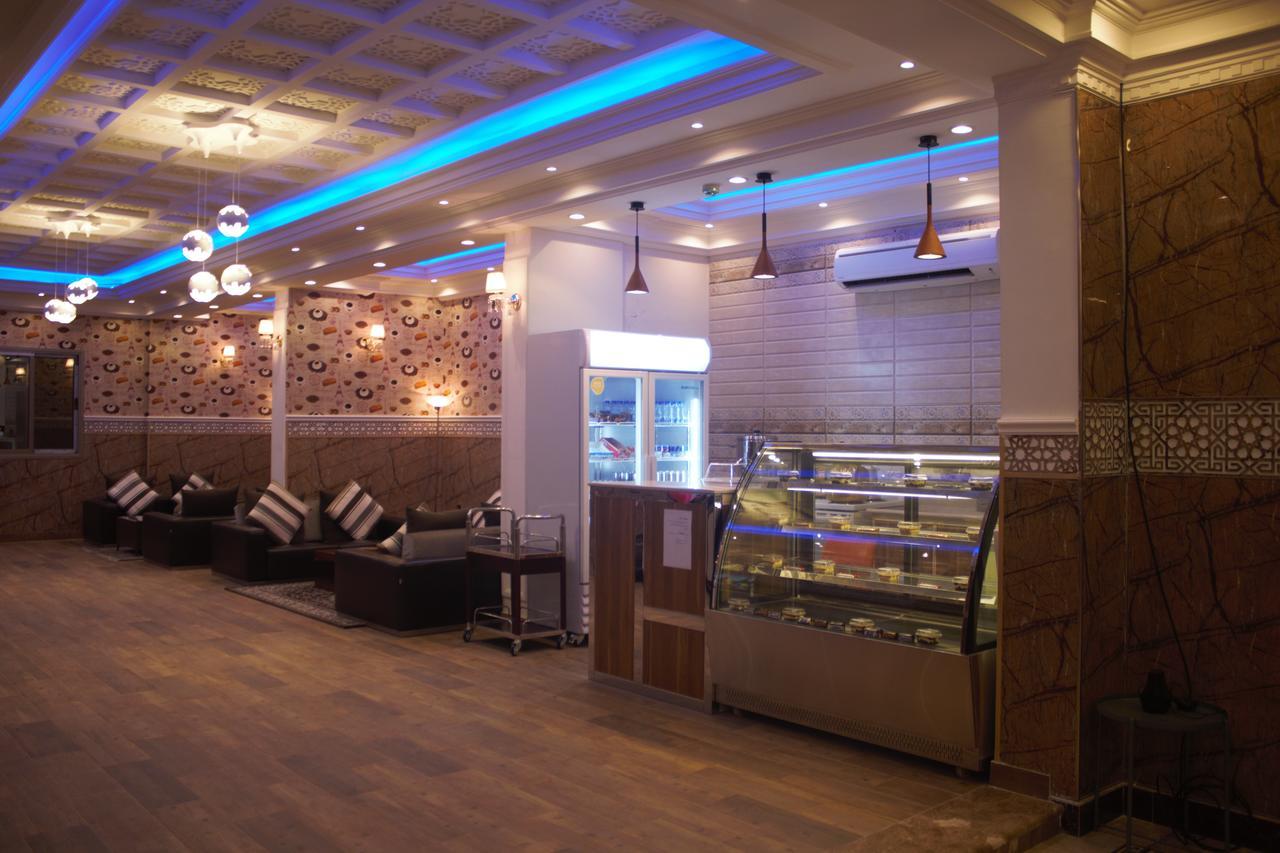 Almanzel Althahabi Aparthotel Dammam Esterno foto
